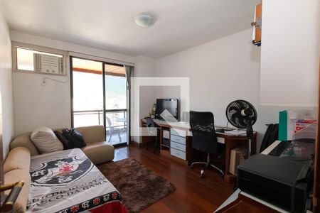 Apartamento à venda com 302m², 3 quartos e 2 vagas Apartamento à venda com 302m², 3 quartos e 2 vagasQuarto 2