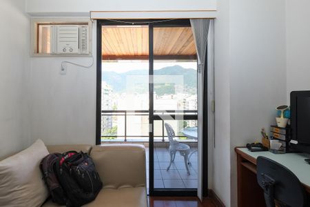 Apartamento à venda com 302m², 3 quartos e 2 vagas Apartamento à venda com 302m², 3 quartos e 2 vagasQuarto 2