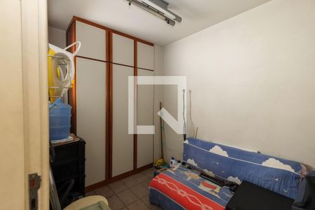 Apartamento à venda com 302m², 3 quartos e 2 vagas Apartamento à venda com 302m², 3 quartos e 2 vagasQuarto de Serviço