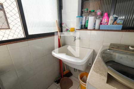 Apartamento à venda com 302m², 3 quartos e 2 vagas Apartamento à venda com 302m², 3 quartos e 2 vagasÁrea de Serviço