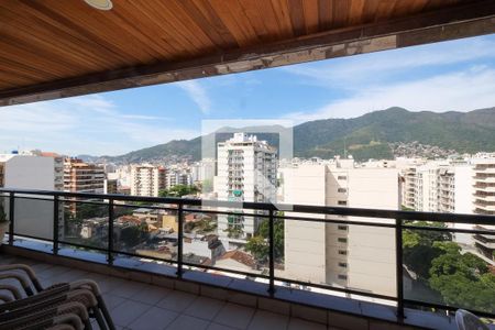 Apartamento à venda com 302m², 3 quartos e 2 vagas Apartamento à venda com 302m², 3 quartos e 2 vagasVista do quarto 2