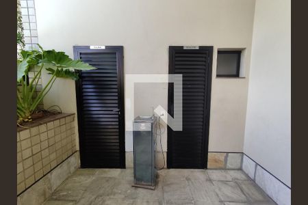 Apartamento à venda com 302m², 3 quartos e 2 vagas Apartamento à venda com 302m², 3 quartos e 2 vagasSauna