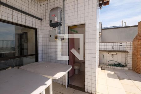 Apartamento à venda com 302m², 3 quartos e 2 vagas Apartamento à venda com 302m², 3 quartos e 2 vagasBanheiro de serviço