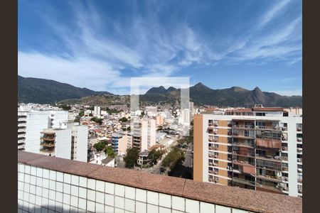 Apartamento à venda com 302m², 3 quartos e 2 vagas Apartamento à venda com 302m², 3 quartos e 2 vagasVista