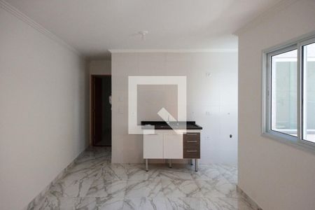 Sala e cozinha de apartamento para alugar com 1 quarto, 40m² em Chácara Mafalda, São Paulo