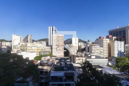 Casa à venda com 450m², 3 quartos e 3 vagasVista