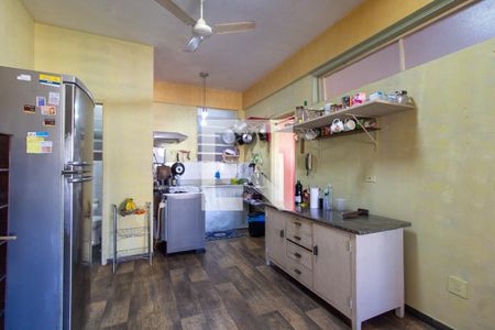 Casa à venda com 450m², 3 quartos e 3 vagasCozinha Suite 2