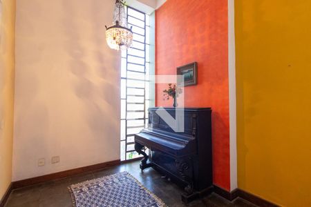 Sala de casa à venda com 3 quartos, 450m² em Laranjeiras, Rio de Janeiro