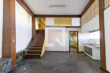 Casa à venda com 450m², 3 quartos e 3 vagasCozinha