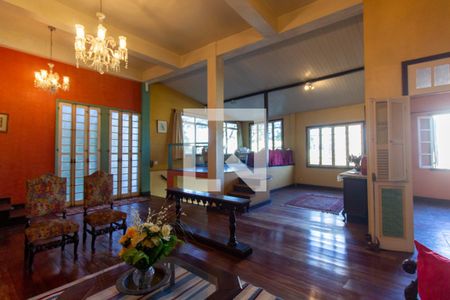 Sala de casa à venda com 3 quartos, 450m² em Laranjeiras, Rio de Janeiro