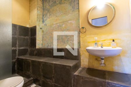 Banheiro Sala de casa à venda com 3 quartos, 450m² em Laranjeiras, Rio de Janeiro