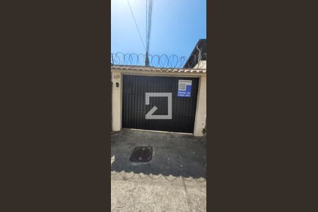 Casa de condomínio à venda com 180m², 3 quartos e sem vagaPlaquinha isntalada