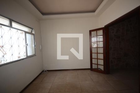 Sala de casa de condomínio à venda com 3 quartos, 180m² em Vicente de Carvalho, Rio de Janeiro