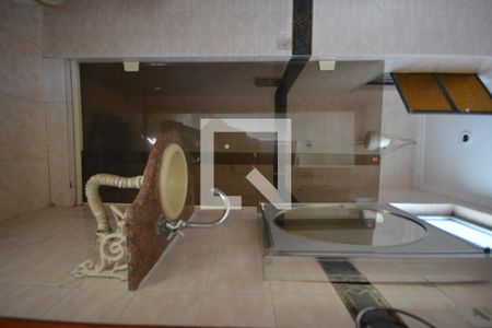 Casa de condomínio à venda com 180m², 3 quartos e sem vagaBanheiro da Suíte