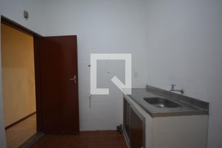 Casa de condomínio à venda com 180m², 3 quartos e sem vagaÁrea de Serviço