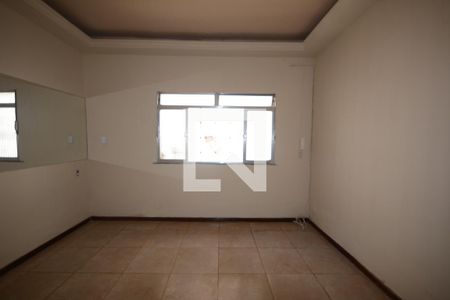 Sala de casa de condomínio à venda com 3 quartos, 180m² em Vicente de Carvalho, Rio de Janeiro