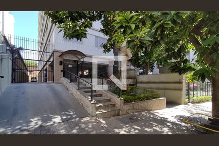 Apartamento para alugar com 40m², 1 quarto e 1 vaga Apartamento para alugar com 40m², 1 quarto e 1 vagaFachada e portaria