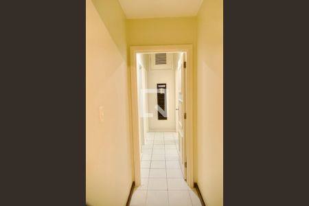 Apartamento à venda com 210m², 3 quartos e 1 vaga Apartamento à venda com 210m², 3 quartos e 1 vagaCorredor