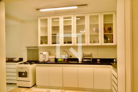 Apartamento à venda com 210m², 3 quartos e 1 vaga Apartamento à venda com 210m², 3 quartos e 1 vagaCozinha