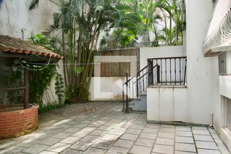 Apartamento à venda com 210m², 3 quartos e 1 vaga Apartamento à venda com 210m², 3 quartos e 1 vagaÁrea comum