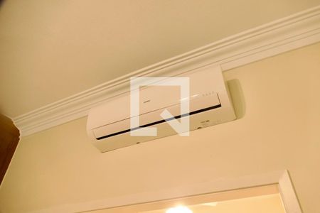 Apartamento à venda com 210m², 3 quartos e 1 vaga Apartamento à venda com 210m², 3 quartos e 1 vagaSala