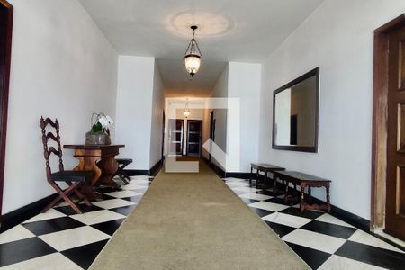 Apartamento à venda com 210m², 3 quartos e 1 vaga Apartamento à venda com 210m², 3 quartos e 1 vagaÁrea comum