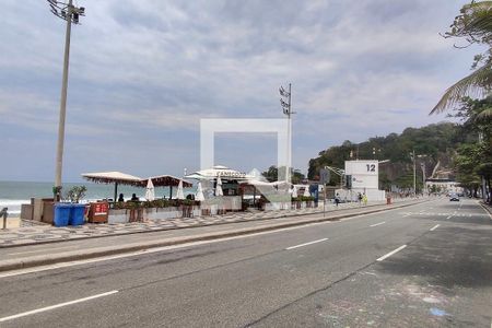 Apartamento à venda com 210m², 3 quartos e 1 vaga Apartamento à venda com 210m², 3 quartos e 1 vagaVista da Rua