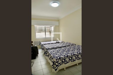 Apartamento à venda com 210m², 3 quartos e 1 vaga Apartamento à venda com 210m², 3 quartos e 1 vagasuíte