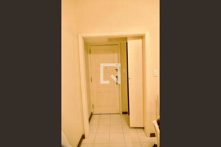 Apartamento à venda com 210m², 3 quartos e 1 vaga Apartamento à venda com 210m², 3 quartos e 1 vagaCorredor