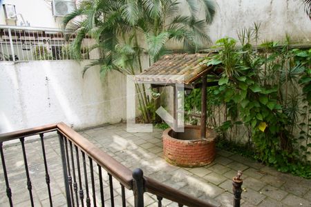 Apartamento à venda com 210m², 3 quartos e 1 vaga Apartamento à venda com 210m², 3 quartos e 1 vagavaranda