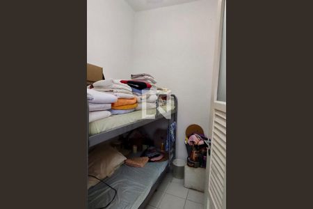 Apartamento à venda com 210m², 3 quartos e 1 vaga Apartamento à venda com 210m², 3 quartos e 1 vagaQuarto de Serviço