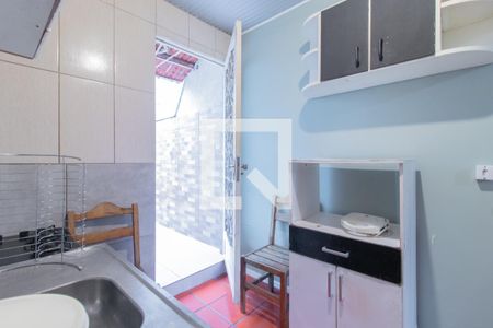 Cozinha e Área de Serviço de kitnet/studio para alugar com 1 quarto, 30m² em Partenon, Porto Alegre