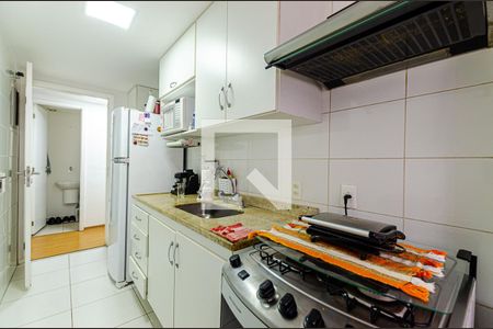 Apartamento à venda com 95m², 2 quartos e 1 vagaCozinha 