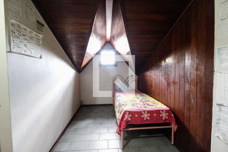 Casa à venda com 352m², 5 quartos e 6 vagasQuarto de serviço 3