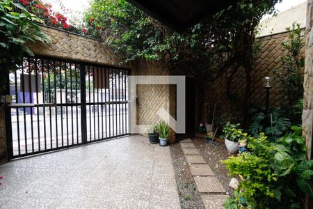 Casa à venda com 352m², 5 quartos e 6 vagasGaragem 2