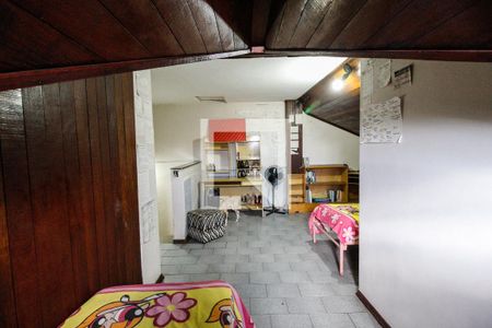 Casa à venda com 352m², 5 quartos e 6 vagasQuarto de serviço 3