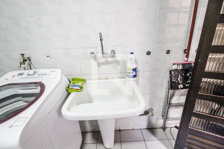 Casa à venda com 352m², 5 quartos e 6 vagasÁrea de serviço