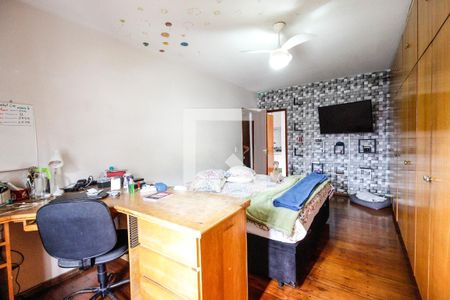 Casa à venda com 352m², 5 quartos e 6 vagasQuarto 1