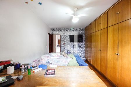 Casa à venda com 352m², 5 quartos e 6 vagasQuarto 1