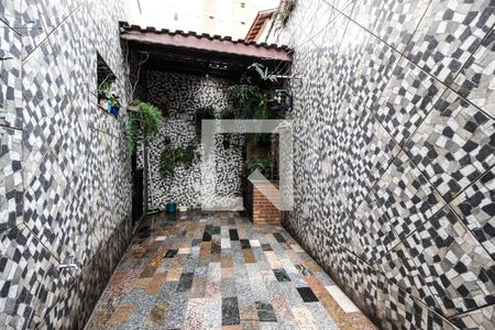 Casa à venda com 352m², 5 quartos e 6 vagasChurrasqueira