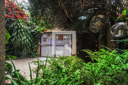 Casa à venda com 352m², 5 quartos e 6 vagasGaragem 2