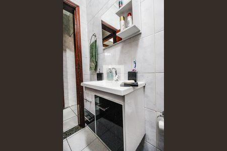 Casa à venda com 352m², 5 quartos e 6 vagasLavabo 1