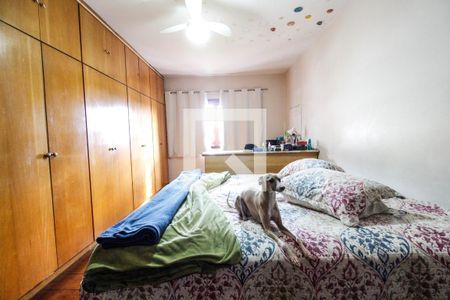 Casa à venda com 352m², 5 quartos e 6 vagasQuarto 1