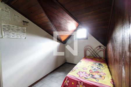 Casa à venda com 352m², 5 quartos e 6 vagasQuarto de serviço 3