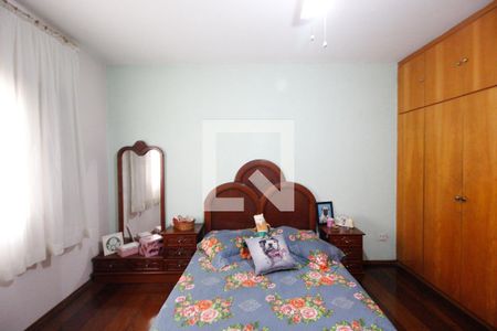 Casa à venda com 352m², 5 quartos e 6 vagasQuarto 2