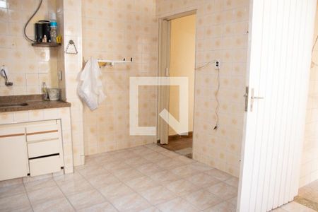 Casa para alugar com 120m², 3 quartos e 3 vagas Casa para alugar com 120m², 3 quartos e 3 vagasCozinha