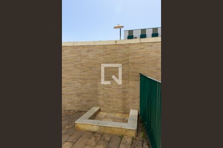 Apartamento à venda com 70m², 2 quartos e 1 vagaÁrea comum - Piscina