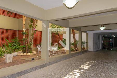 Apartamento à venda com 70m², 2 quartos e 1 vagaHall de Entrada