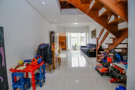 Sala de casa para alugar com 2 quartos, 140m² em Guarujá, Porto Alegre