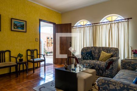 Sala de Estar de casa à venda com 3 quartos, 300m² em Vila Joaquim Inácio, Campinas